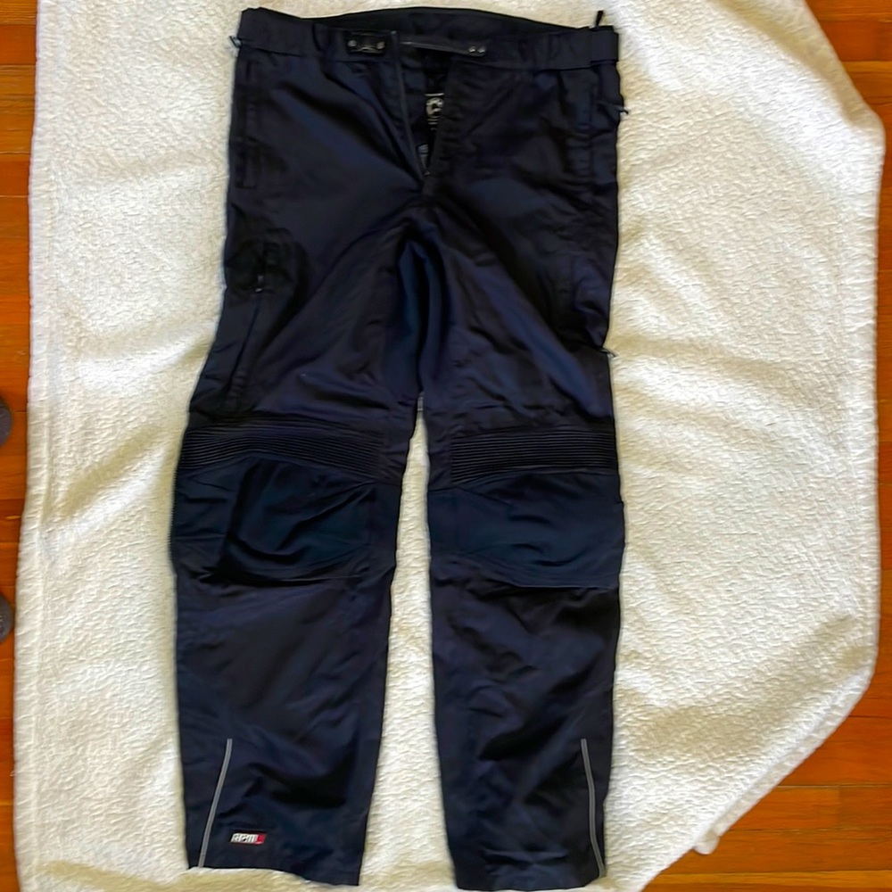 Men’s XL CanAm riding pants Bombardier Recreational Products, black.